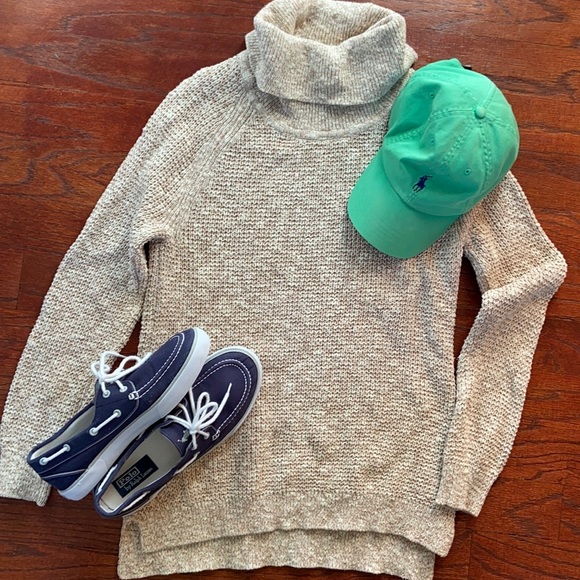 L.L. Bean Chunky Knit Cowl Neck Cream Tan Heather Cozy High Low Sweater Size M - Picture 1 of 10